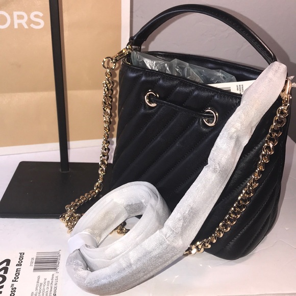 SOLD Michael Kors Suri Small Quilted Crossbody Bag Blac - Picture 5 of 5